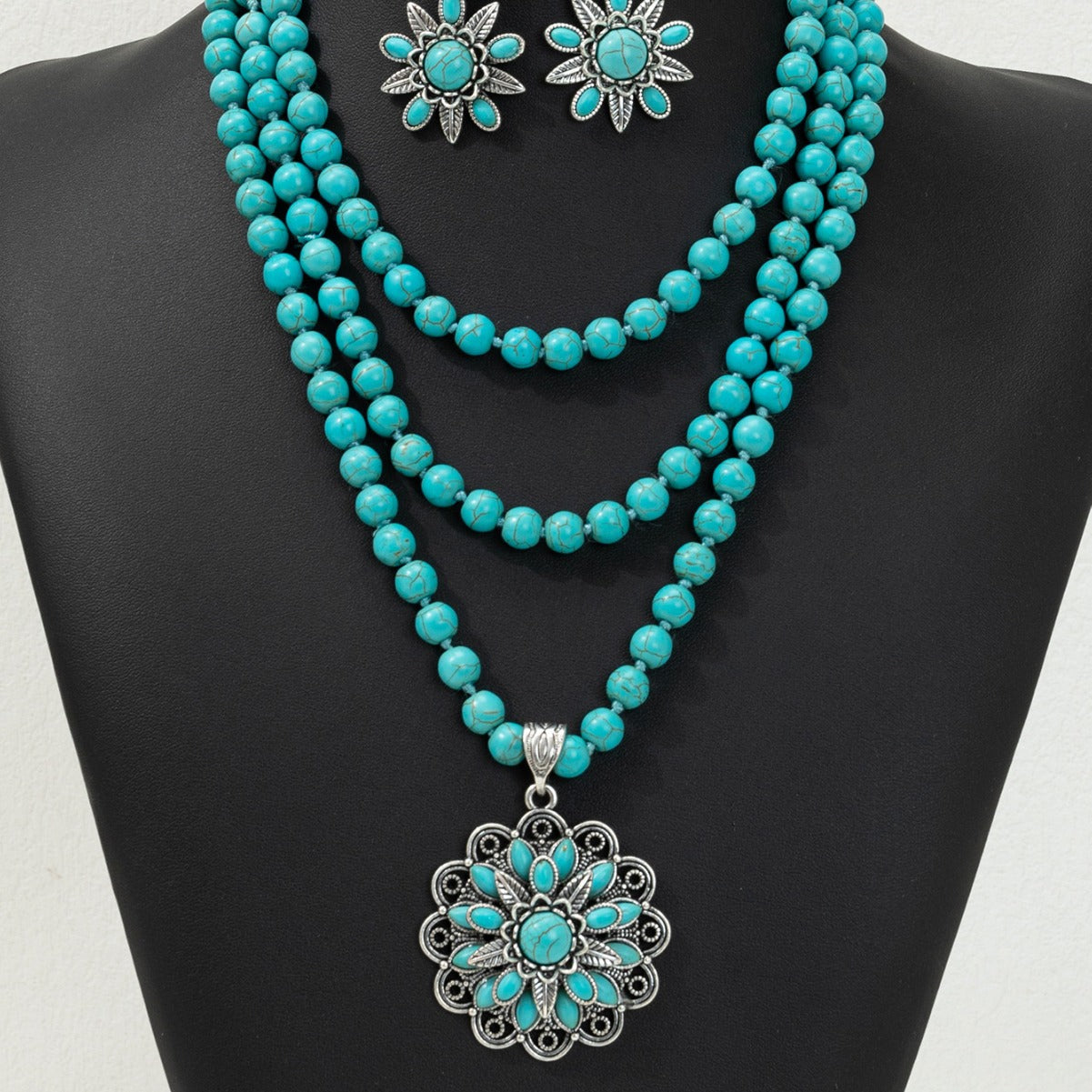 Western-style Loose Turquoise Bead Necklace With Electroplating
